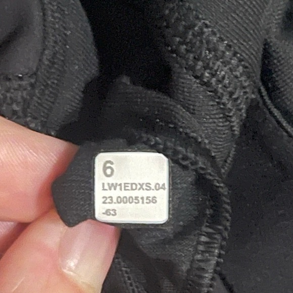 Lululemon Wunder Train Strappy Tank Top
Black 2023 Style W1EDXS {$68} Everlux 6 - Picture 5 of 5